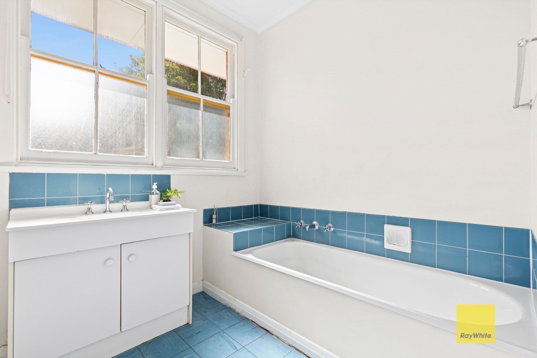 136 Barrabool Road, Highton VIC 3216, Highton - Thumbnail 7