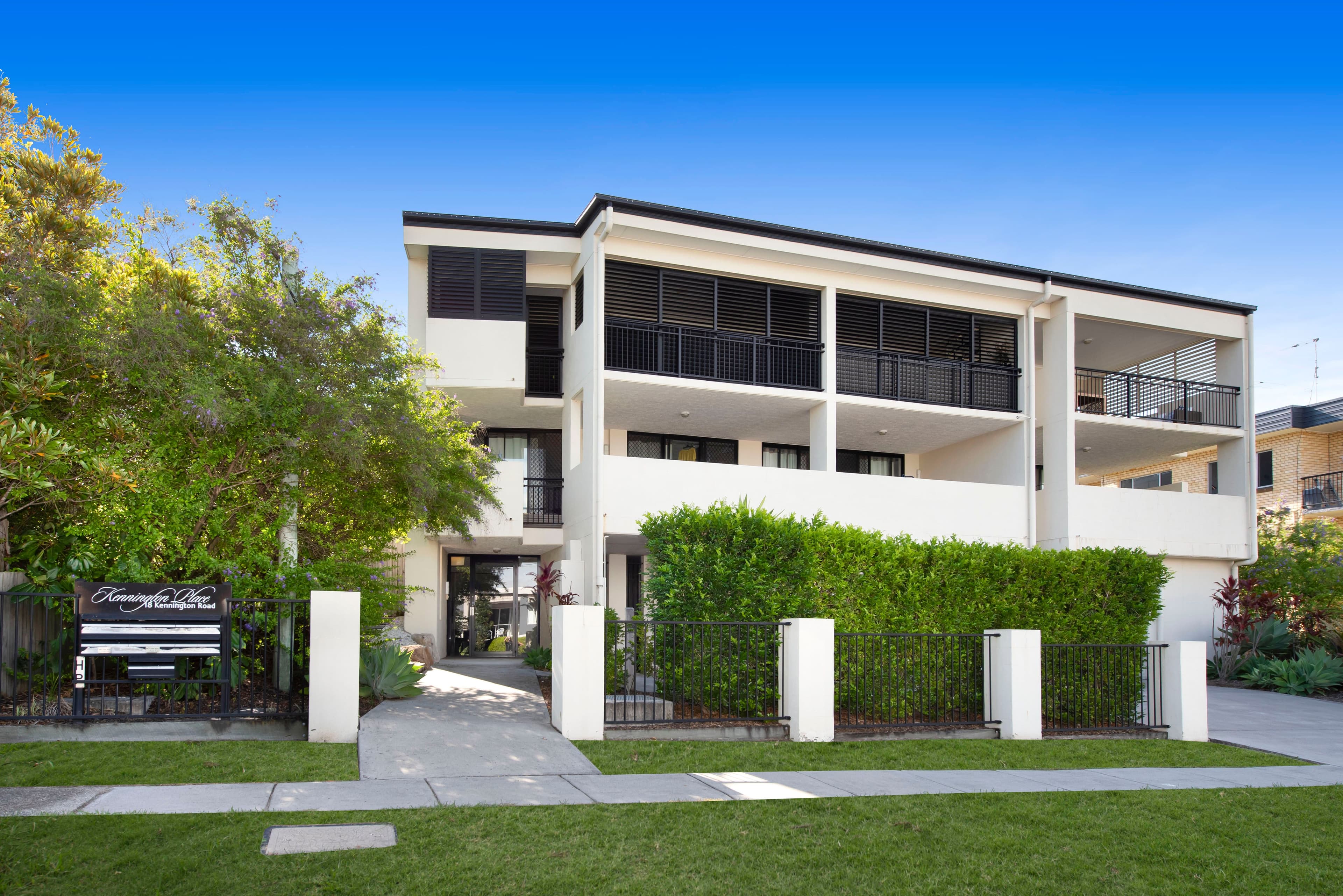 18 Kennington Road, Camp Hill QLD 4152, Camp Hill - Image 1