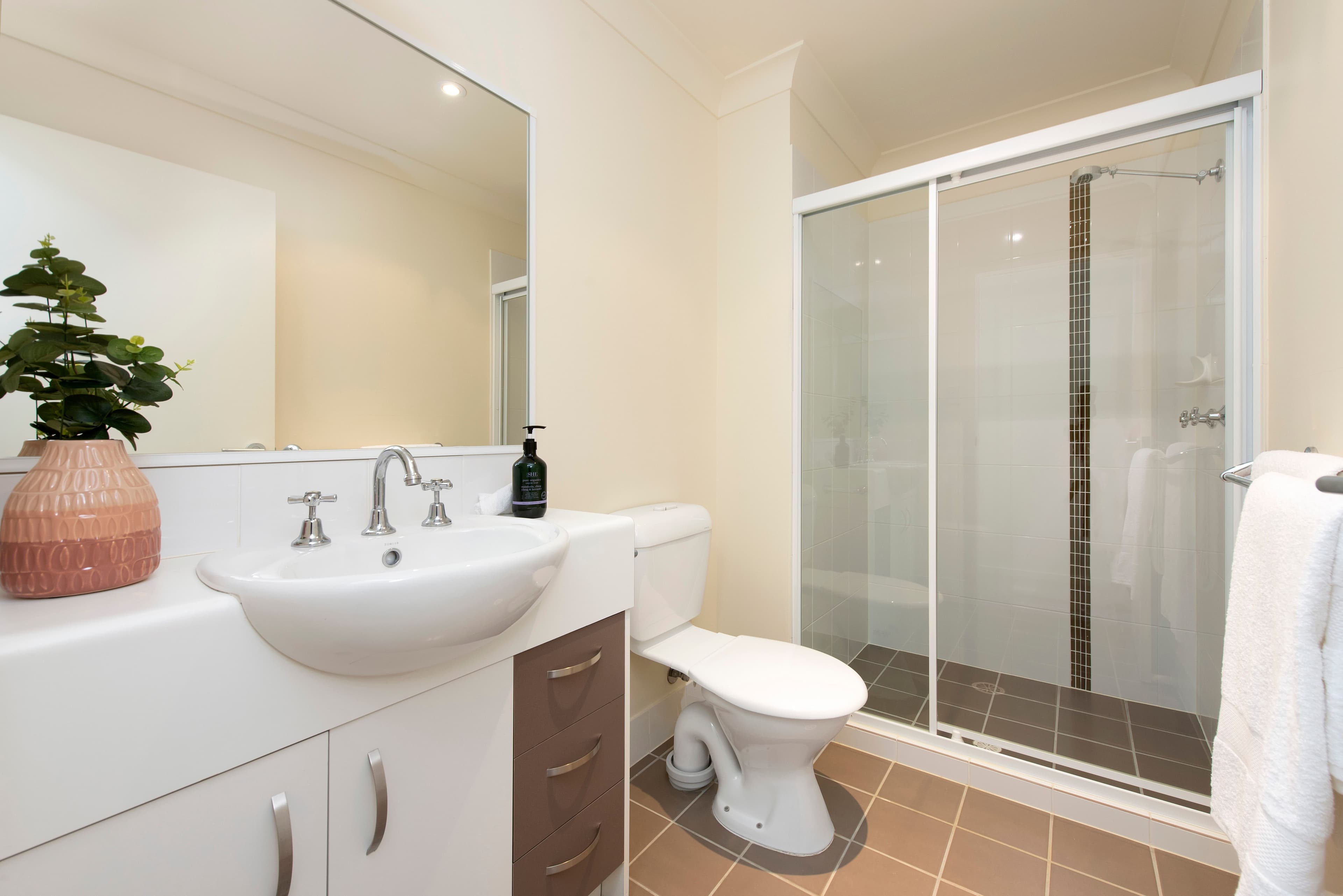 18 Kennington Road, Camp Hill QLD 4152, Camp Hill - Thumbnail 8