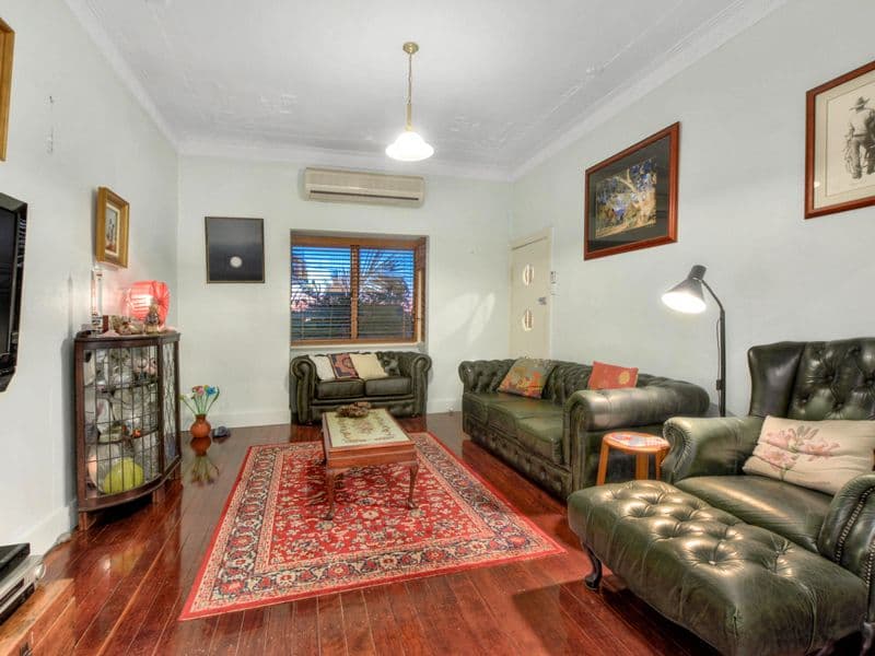 24 Brinawa Street, Camp Hill QLD 4152, Camp Hill - Thumbnail 3