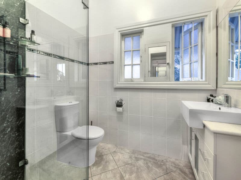 24 Brinawa Street, Camp Hill QLD 4152, Camp Hill - Thumbnail 6