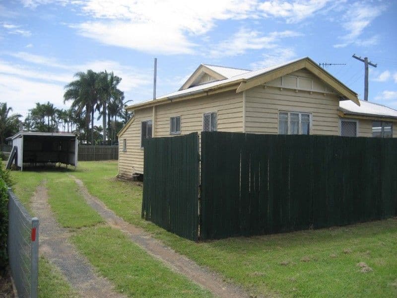 9 Anderson Street, AVENELL HEIGHTS QLD 4670, Avenell Heights - Thumbnail 2
