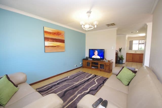 17 Gabell Way, KOONDOOLA WA 6064, Koondoola - Thumbnail 4