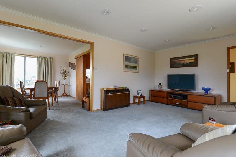 64 Lindhill Avenue, GEILSTON BAY TAS 7015, Geilston Bay - Thumbnail 2