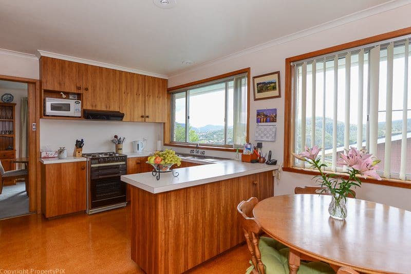 64 Lindhill Avenue, GEILSTON BAY TAS 7015, Geilston Bay - Thumbnail 3