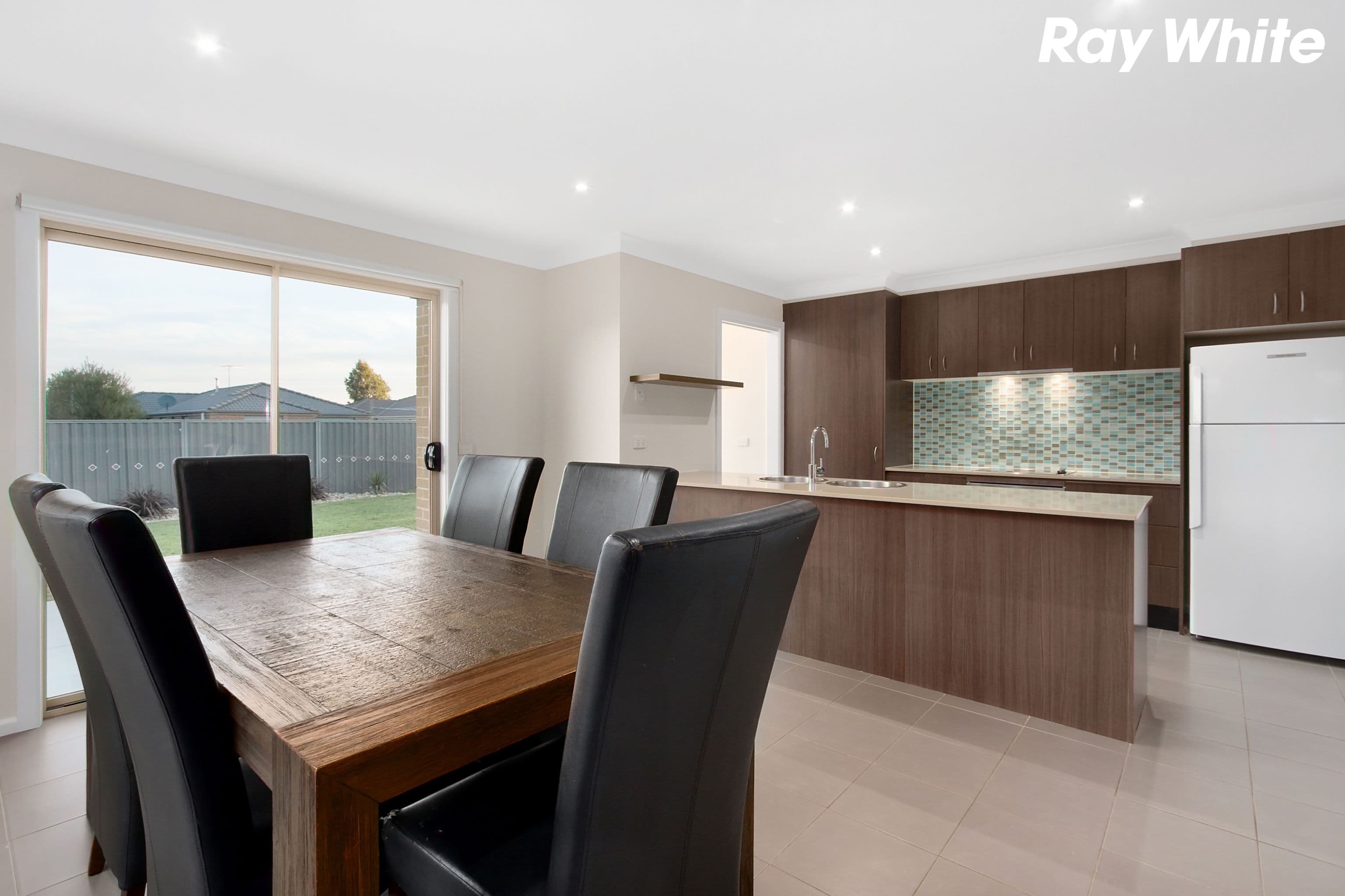 7 Orchard Valley Avenue, Pakenham VIC 3810, Pakenham - Thumbnail 7