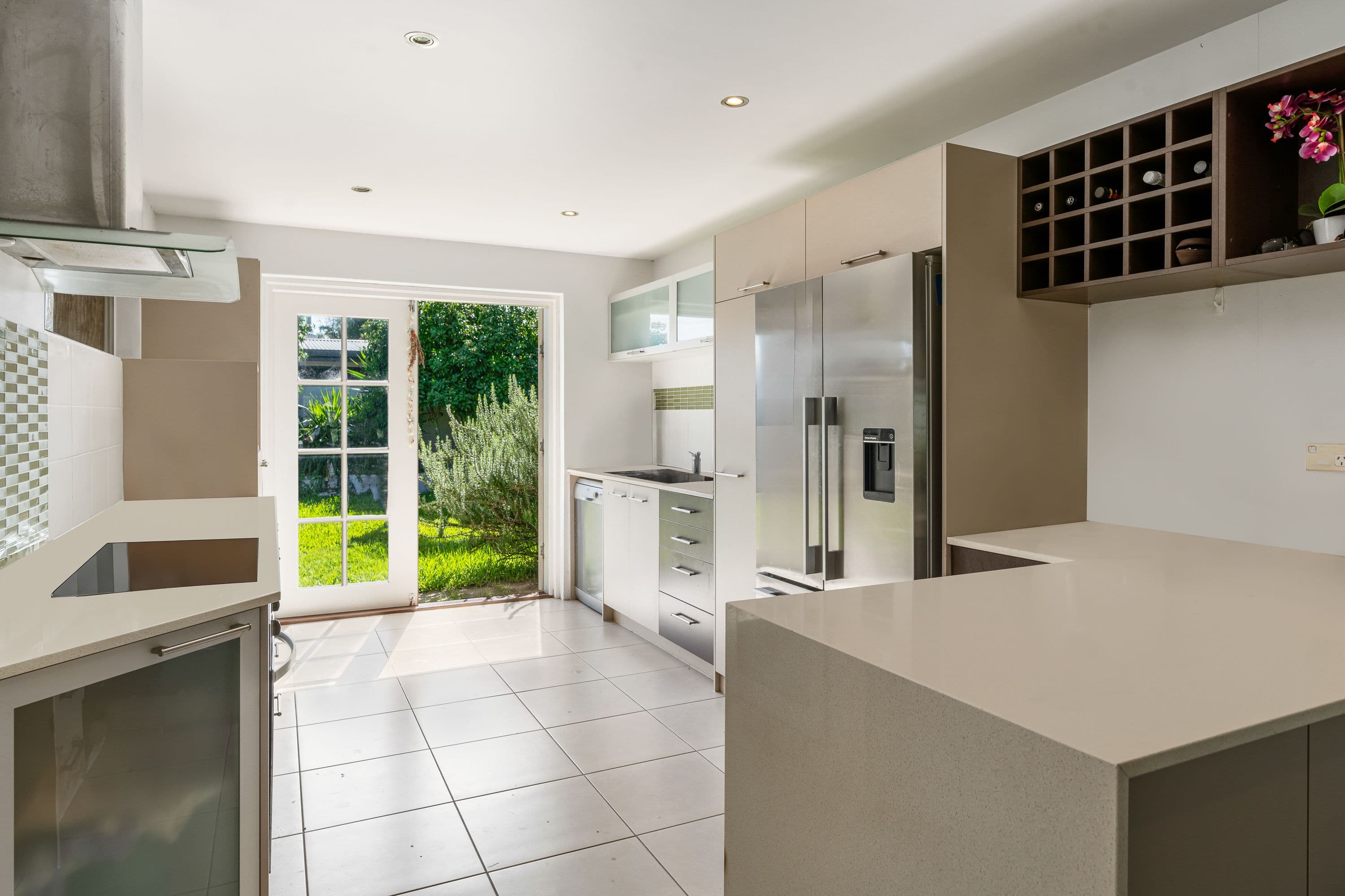 9 Flores Avenue, Palm Beach QLD 4221, Palm Beach - Thumbnail 3