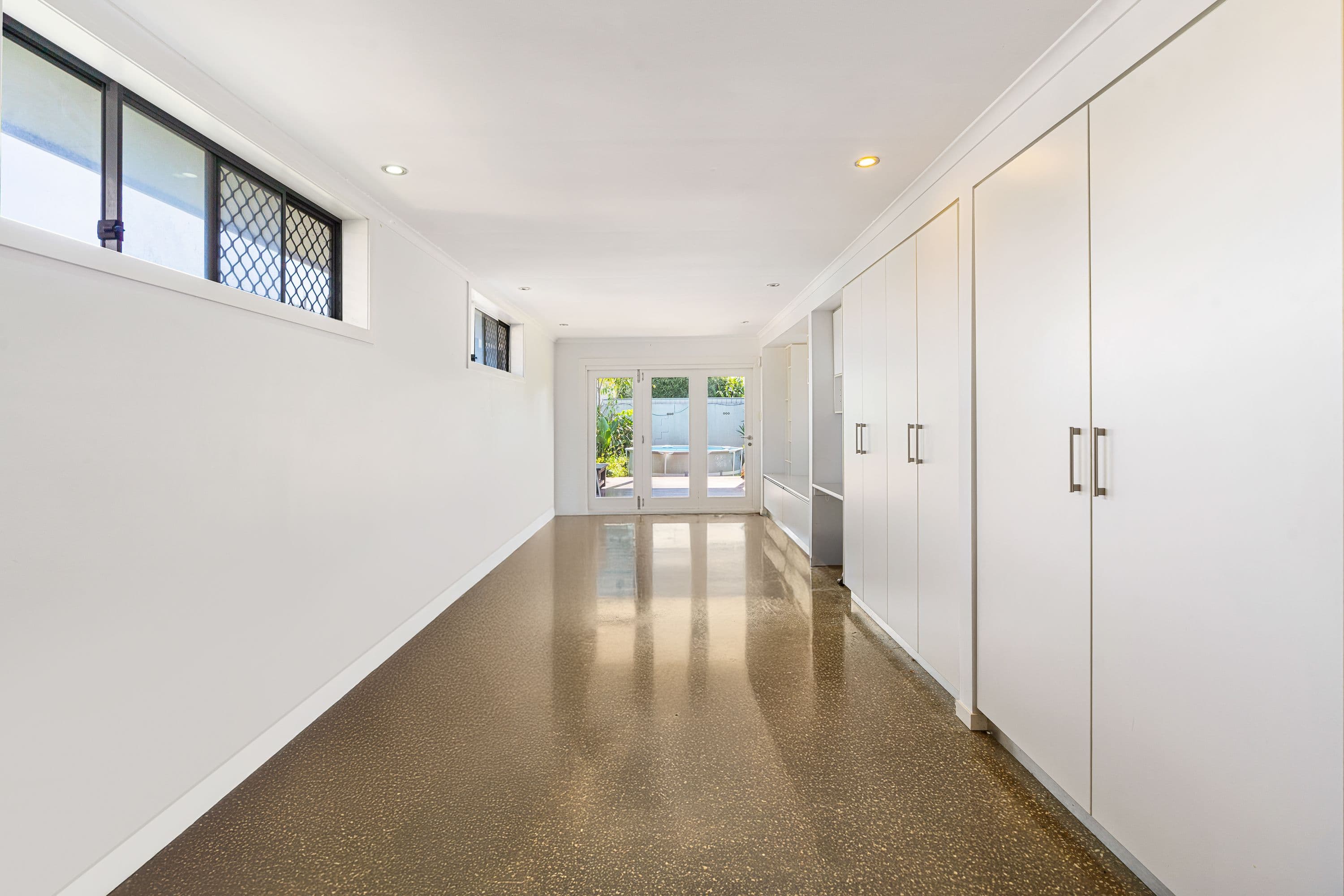9 Flores Avenue, Palm Beach QLD 4221, Palm Beach - Thumbnail 6