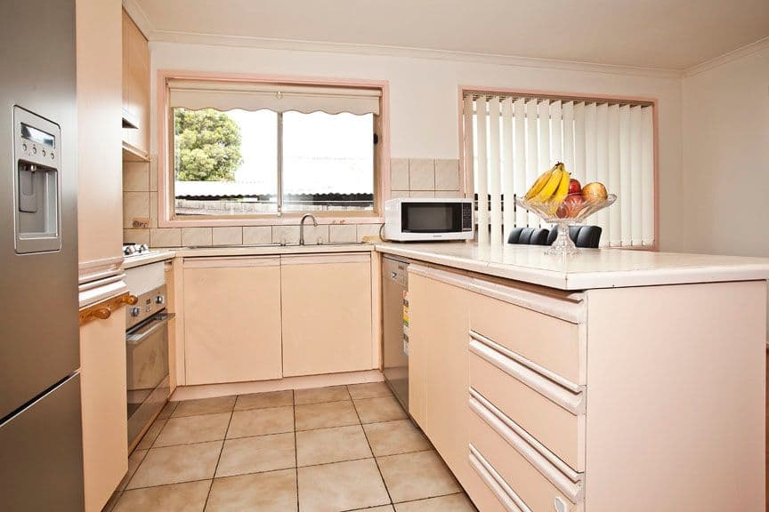 175 Mahoneys Road, FOREST HILL VIC 3131, Forest Hill - Thumbnail 4