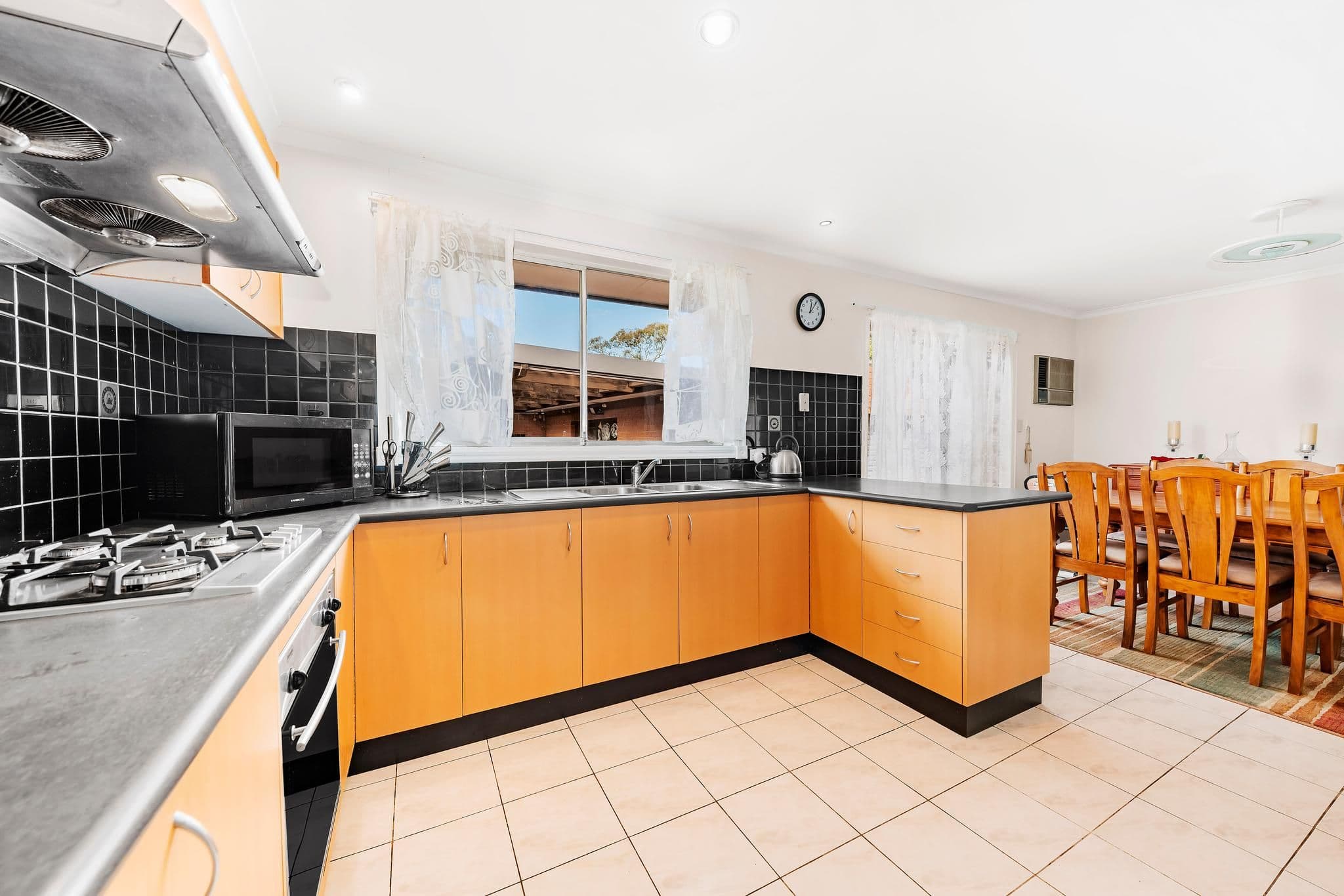 52 Buckmaster Drive, Mill Park VIC 3082, Mill Park - Thumbnail 2