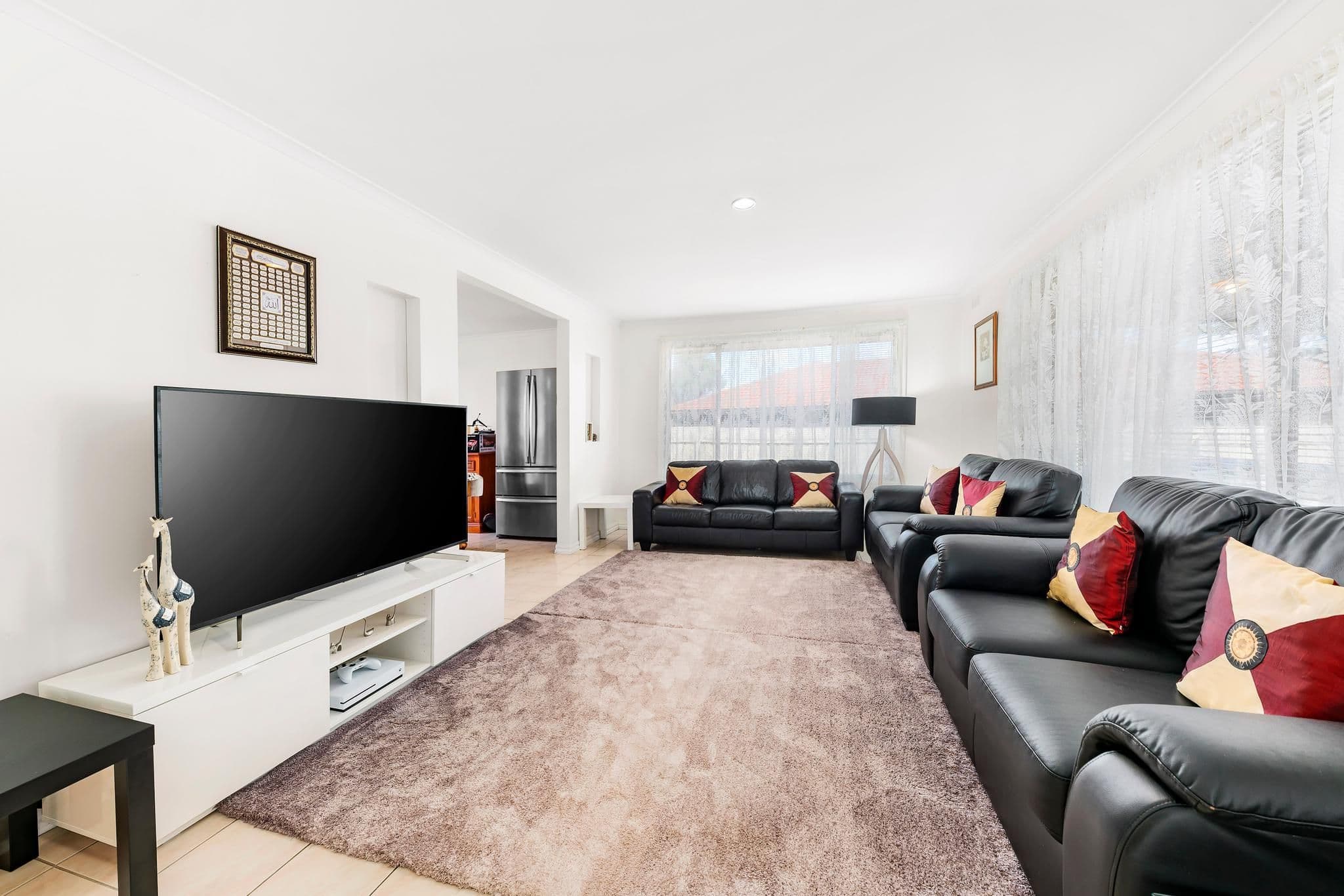 52 Buckmaster Drive, Mill Park VIC 3082, Mill Park - Thumbnail 4