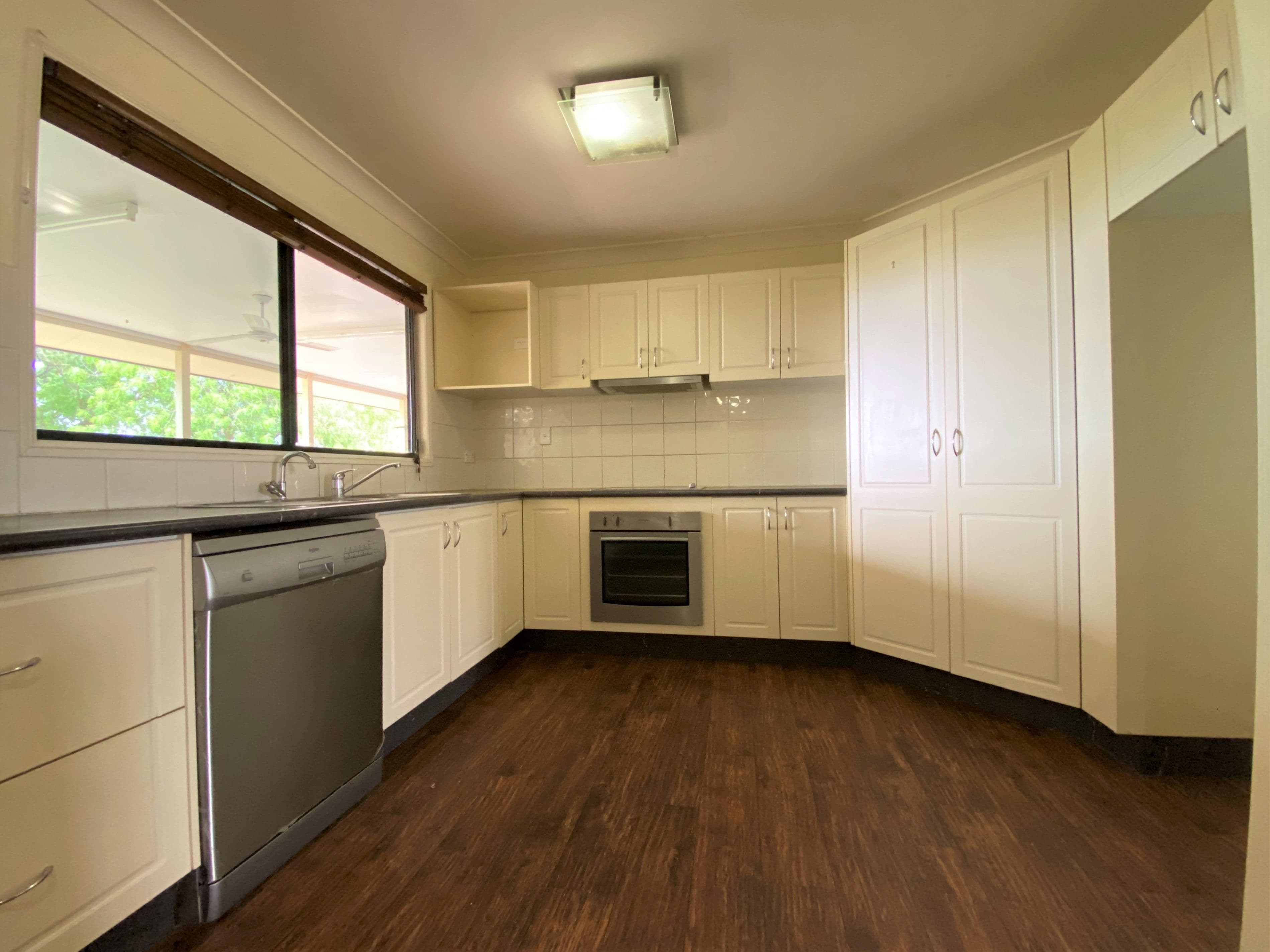 111 Wompoo Road, Longreach QLD 4730, Longreach - Thumbnail 6