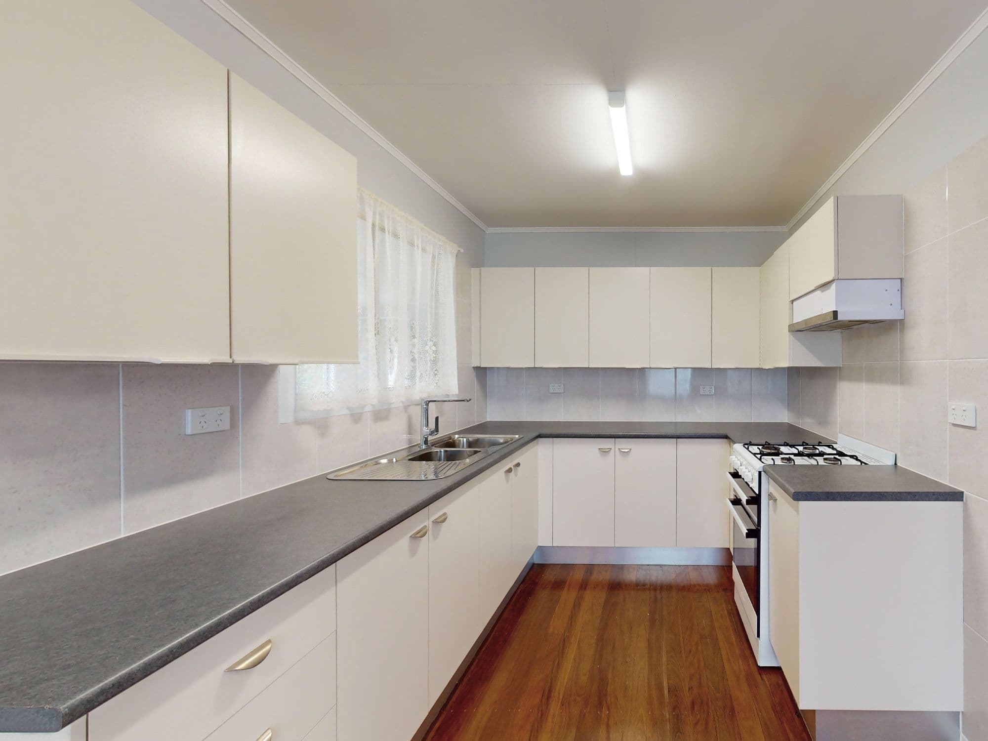 20 Cliffdale Avenue, Deception Bay QLD 4508, Deception Bay - Thumbnail 4