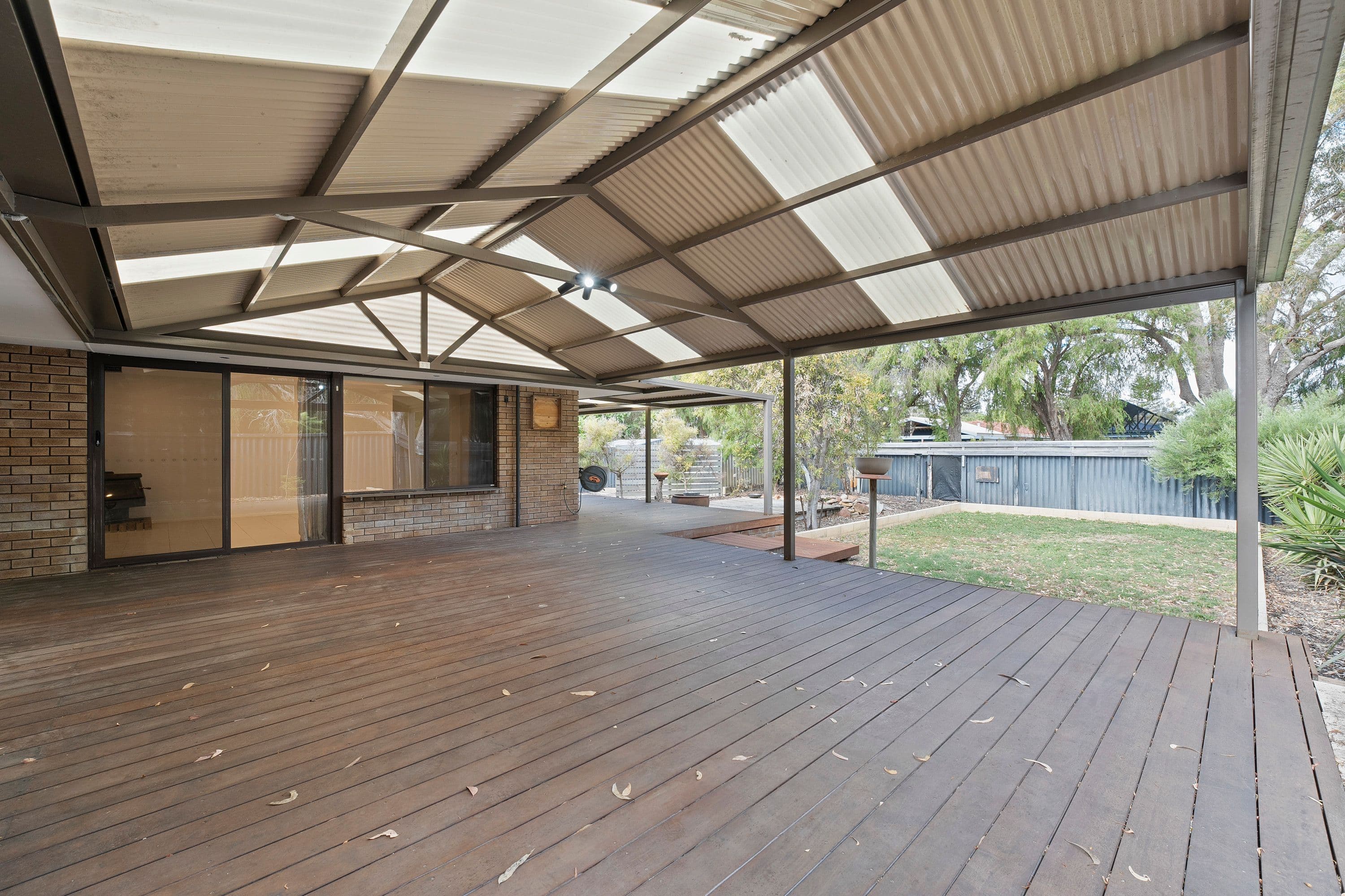 77 Seabrooke Avenue, Rockingham WA 6168, Rockingham - Image 1
