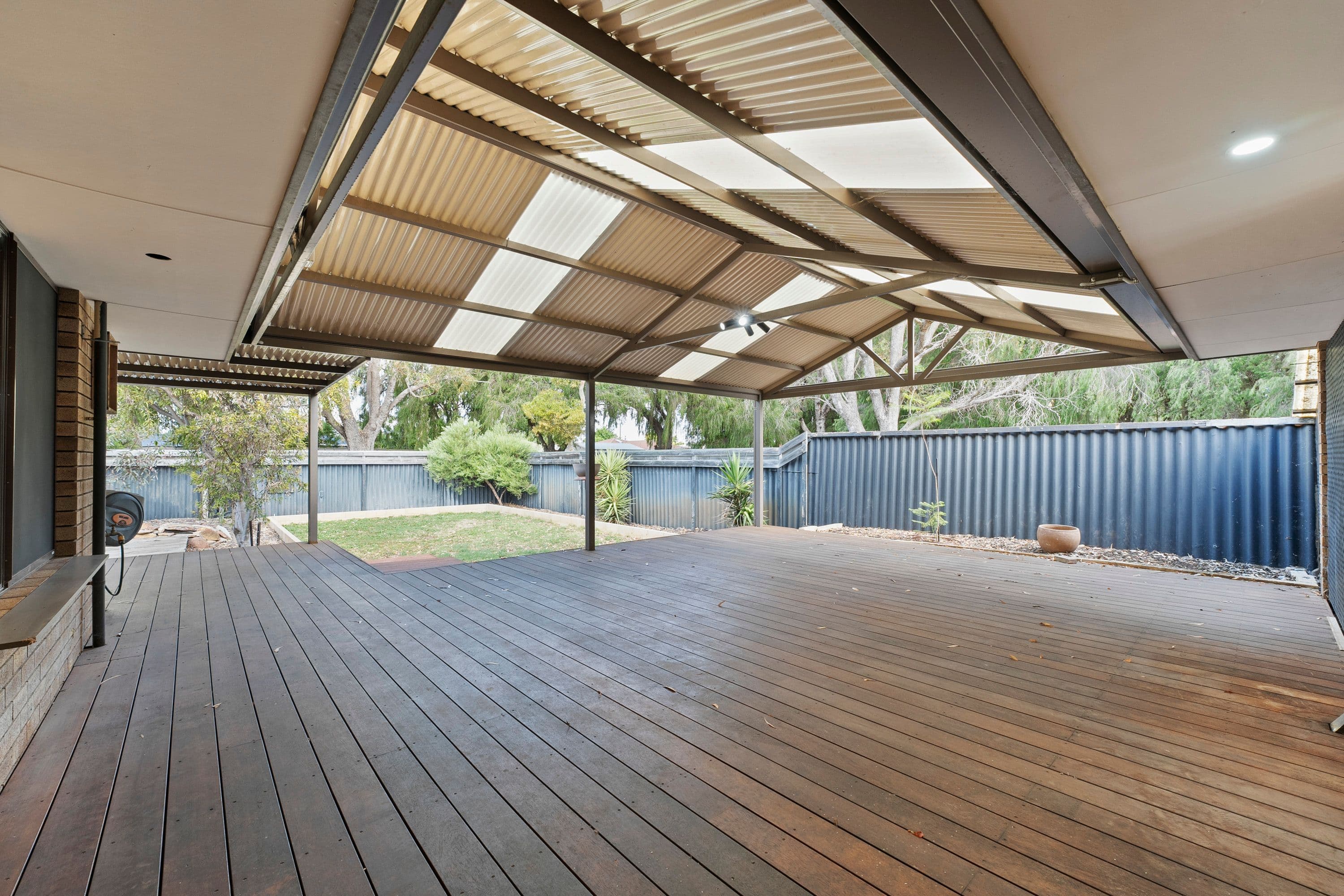 77 Seabrooke Avenue, Rockingham WA 6168, Rockingham - Thumbnail 2