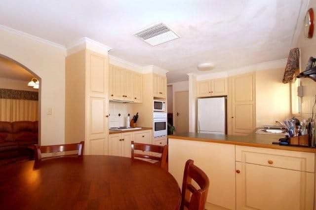 77 Ward Street, Southport, QLD, 4215, Southport - Thumbnail 4