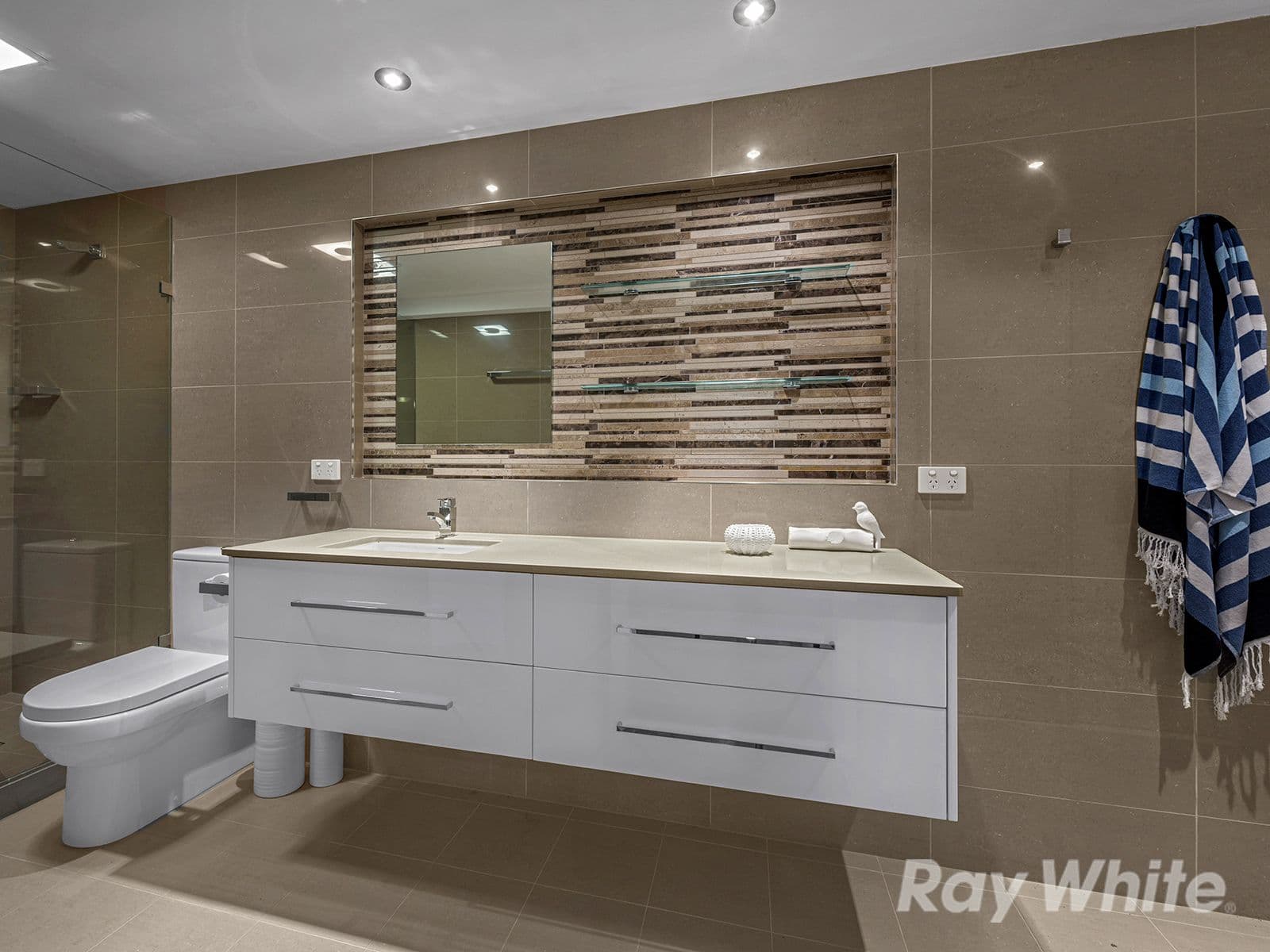 8 Lanham Crescent, Newmarket QLD 4051, Newmarket - Thumbnail 7