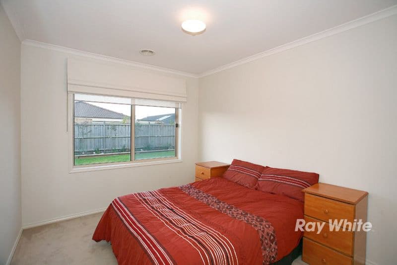 20 Sussex Avenue, CRANBOURNE NORTH VIC 3977, Cranbourne North - Thumbnail 6