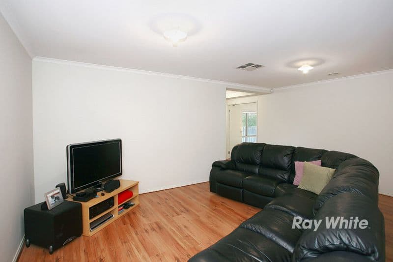 20 Sussex Avenue, CRANBOURNE NORTH VIC 3977, Cranbourne North - Thumbnail 8
