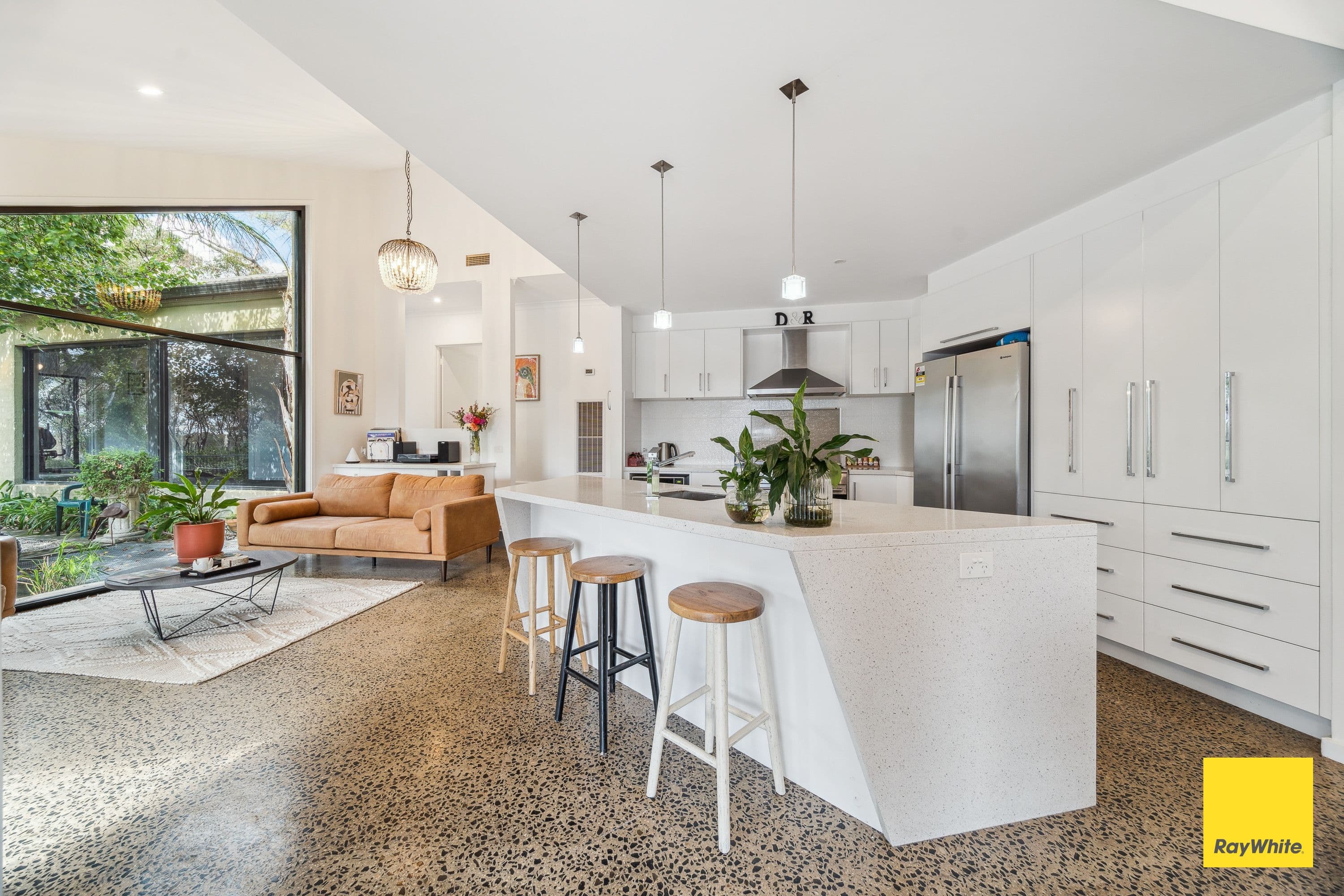 10 Golden Glade, Strathdale VIC 3550, Strathdale - Thumbnail 6
