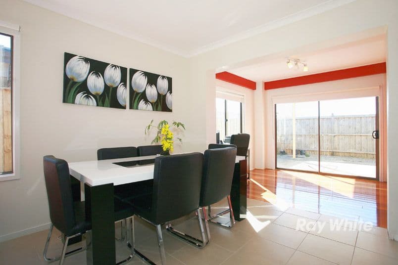 90 Clarendon Drive, KEYSBOROUGH VIC 3173, Keysborough - Thumbnail 4
