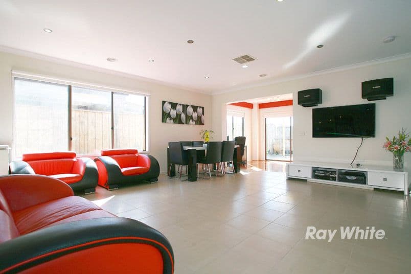 90 Clarendon Drive, KEYSBOROUGH VIC 3173, Keysborough - Thumbnail 5
