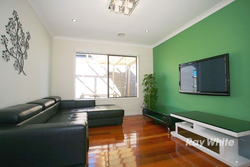 90 Clarendon Drive, KEYSBOROUGH VIC 3173, Keysborough - Thumbnail 8