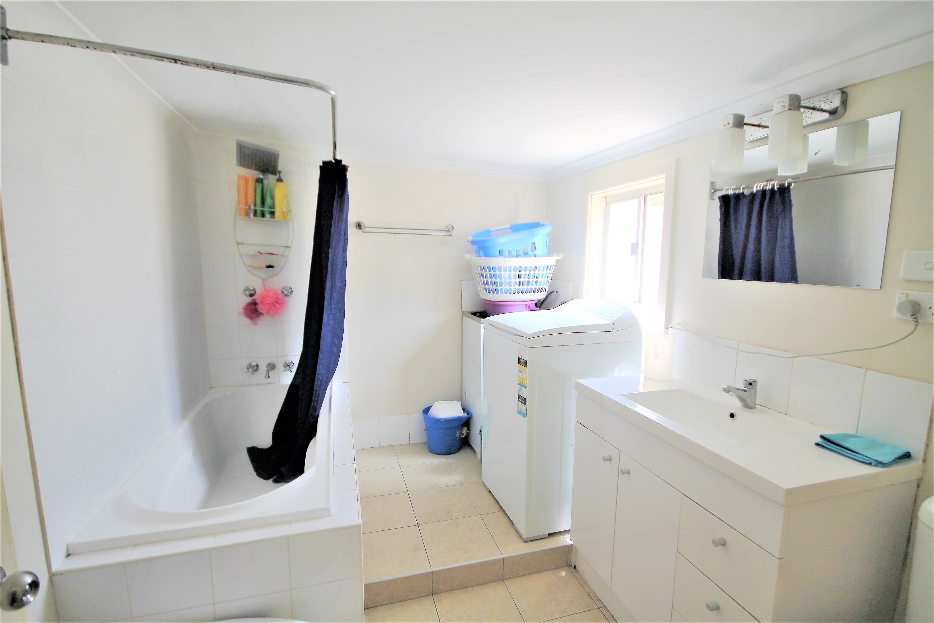 106 Edwards Street, Young - Thumbnail 3