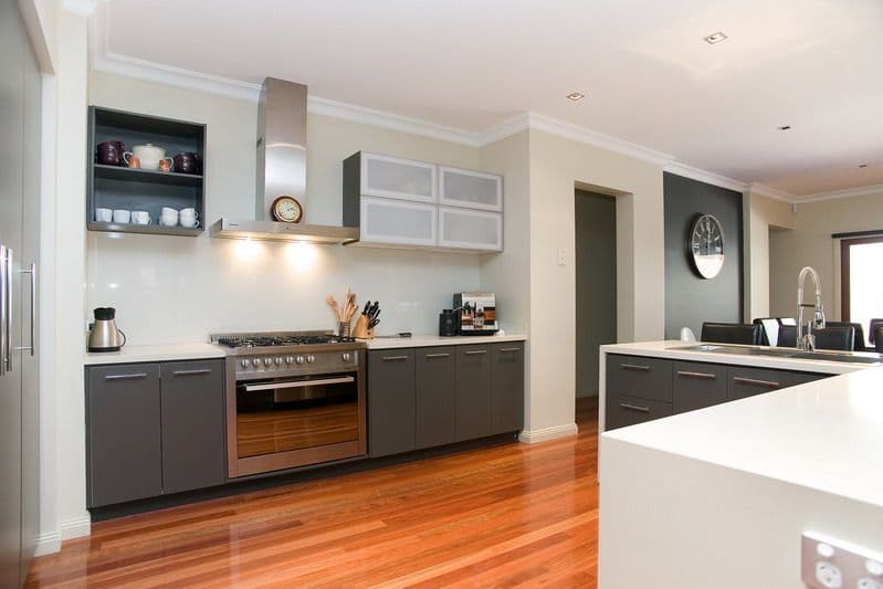 96 Dunlin Drive, Burleigh Waters, QLD, 4220, Burleigh Waters - Thumbnail 2