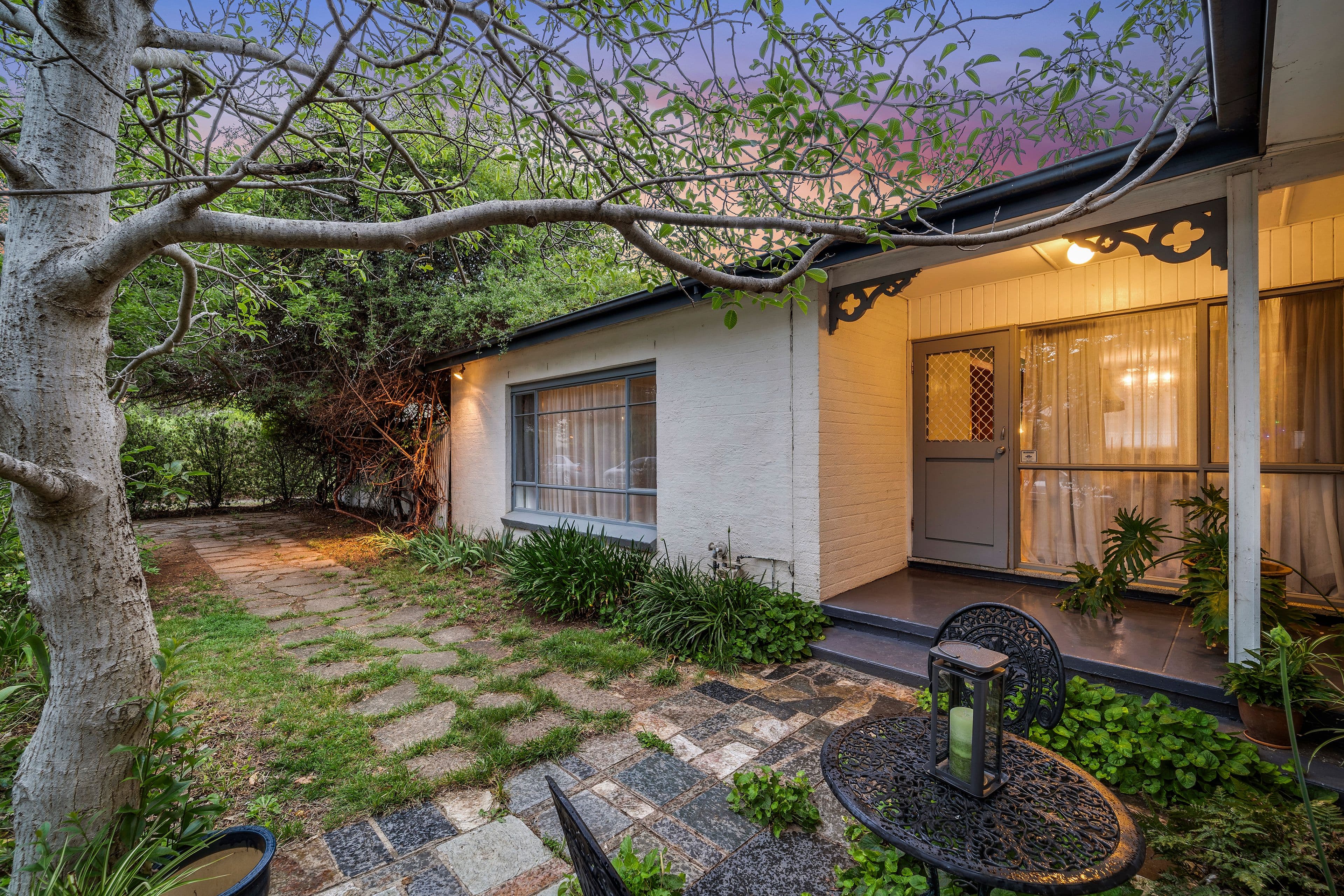 2 Coolac Place, Braddon ACT 2612, Braddon - Thumbnail 2