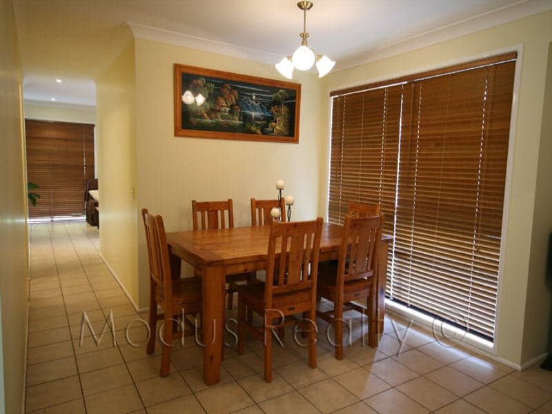 28 Robinson Street, Eastlakes - Thumbnail 3