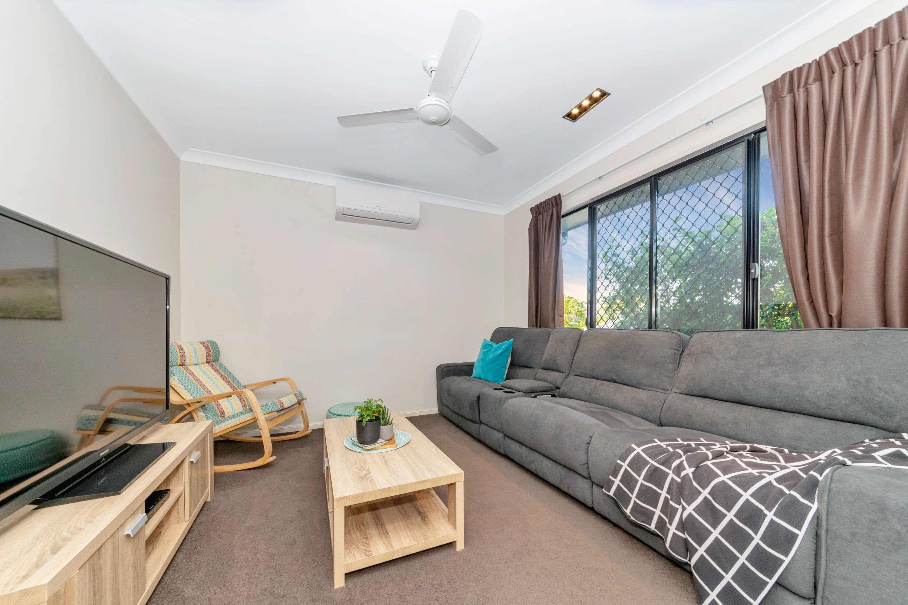20 Yanooa Court, Bushland Beach QLD 4818, Bushland Beach - Thumbnail 2
