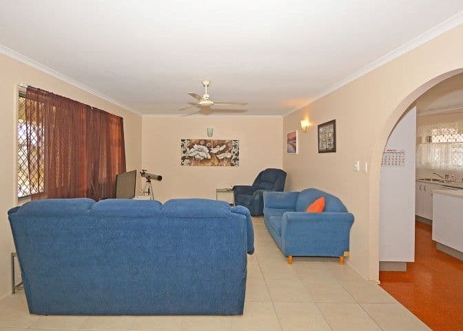 52 Glenray Street, Urangan QLD 4655, Urangan - Thumbnail 2