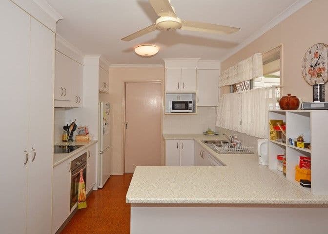 52 Glenray Street, Urangan QLD 4655, Urangan - Thumbnail 5