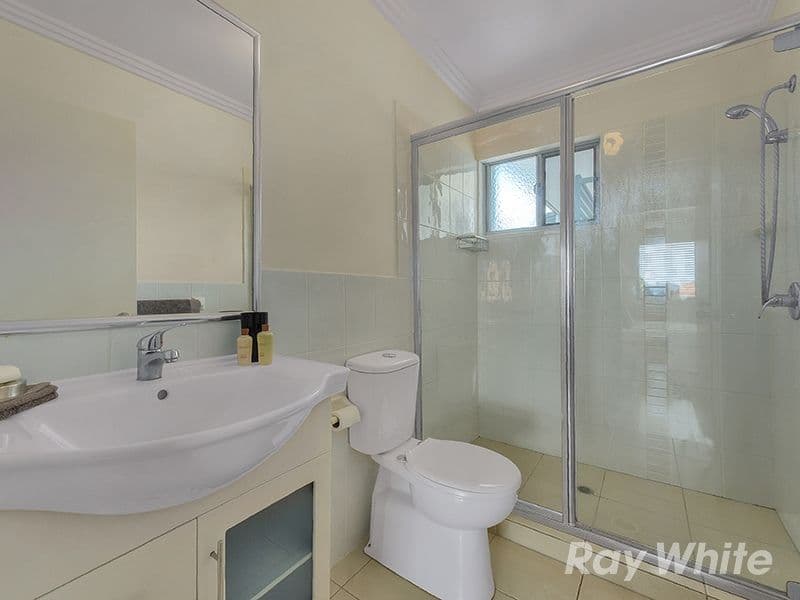 31 Kinmond Avenue, Wavell Heights QLD 4012, Wavell Heights - Thumbnail 7