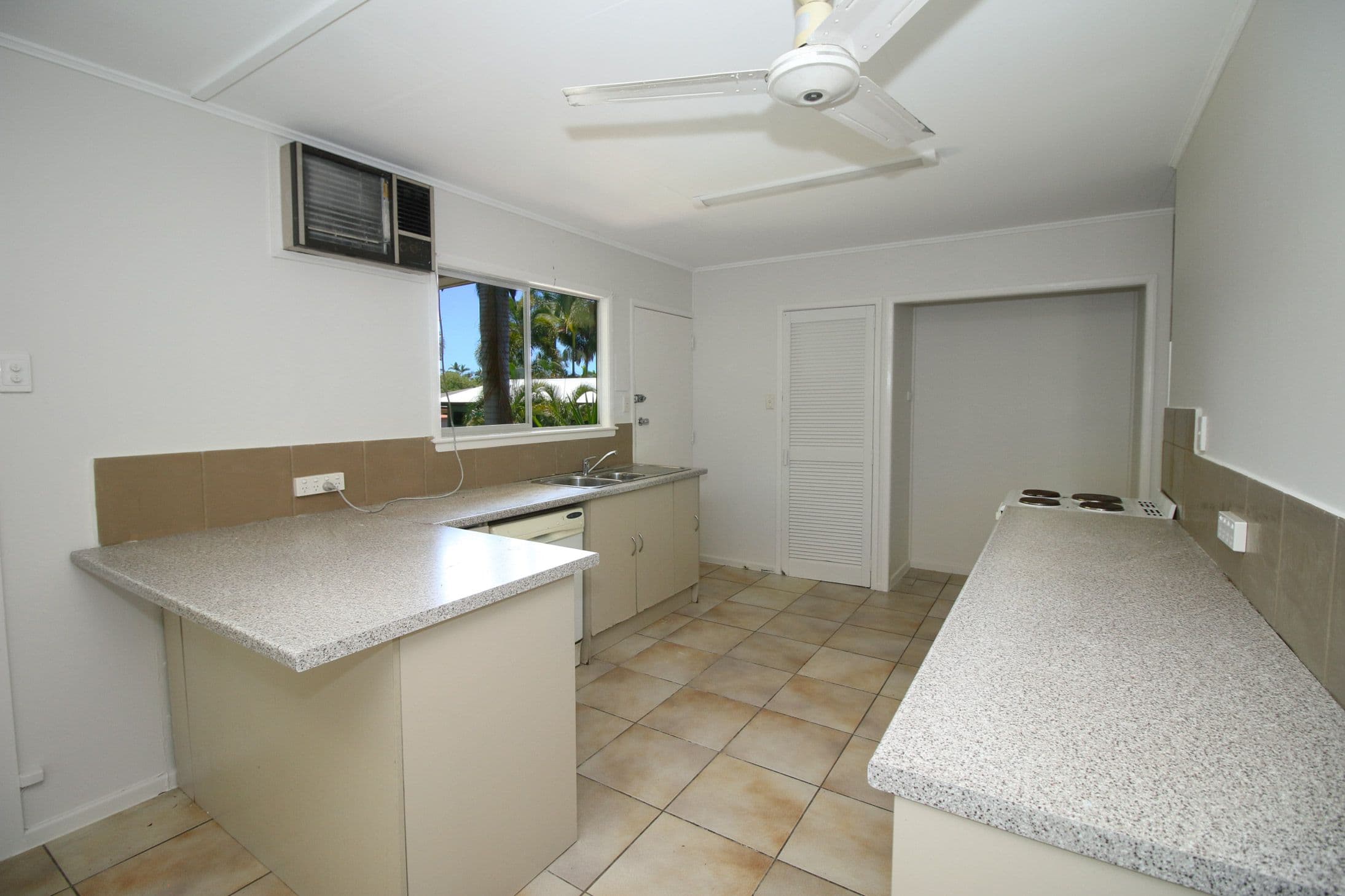 21 Flamingo Avenue, Condon QLD 4815, Condon - Thumbnail 2