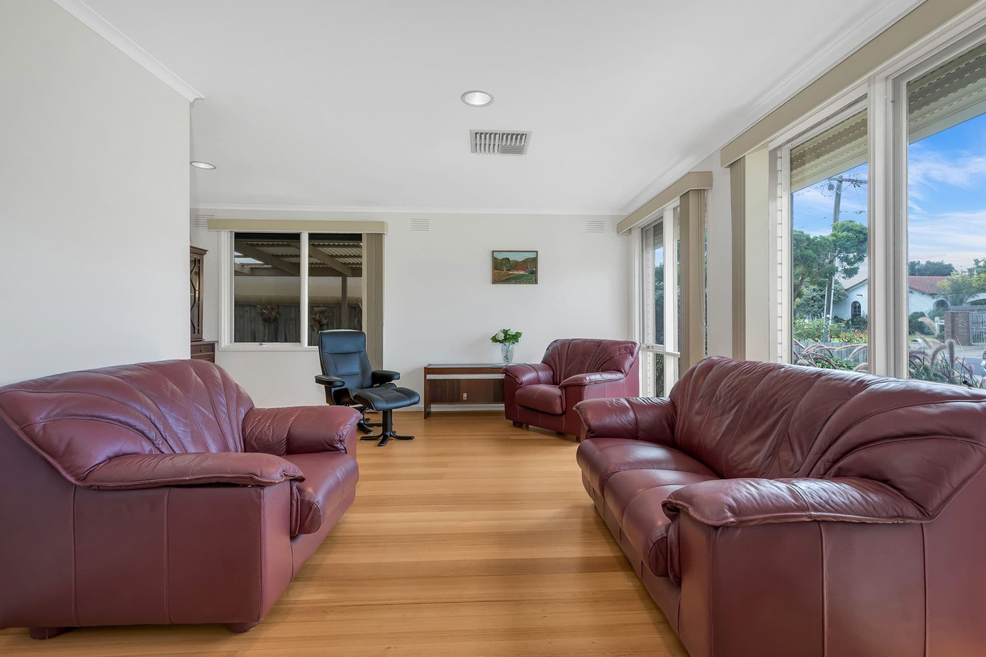 21 Dove Avenue, Altona - Thumbnail 3