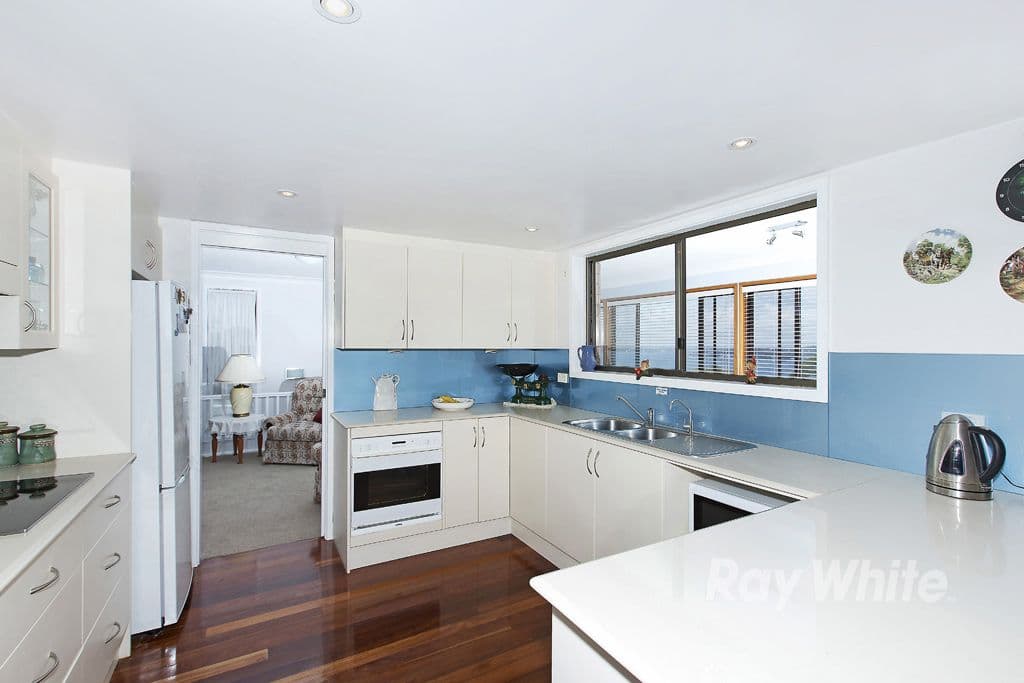 30 The Quarterdeck, Carey Bay NSW 2283, Carey Bay - Thumbnail 4