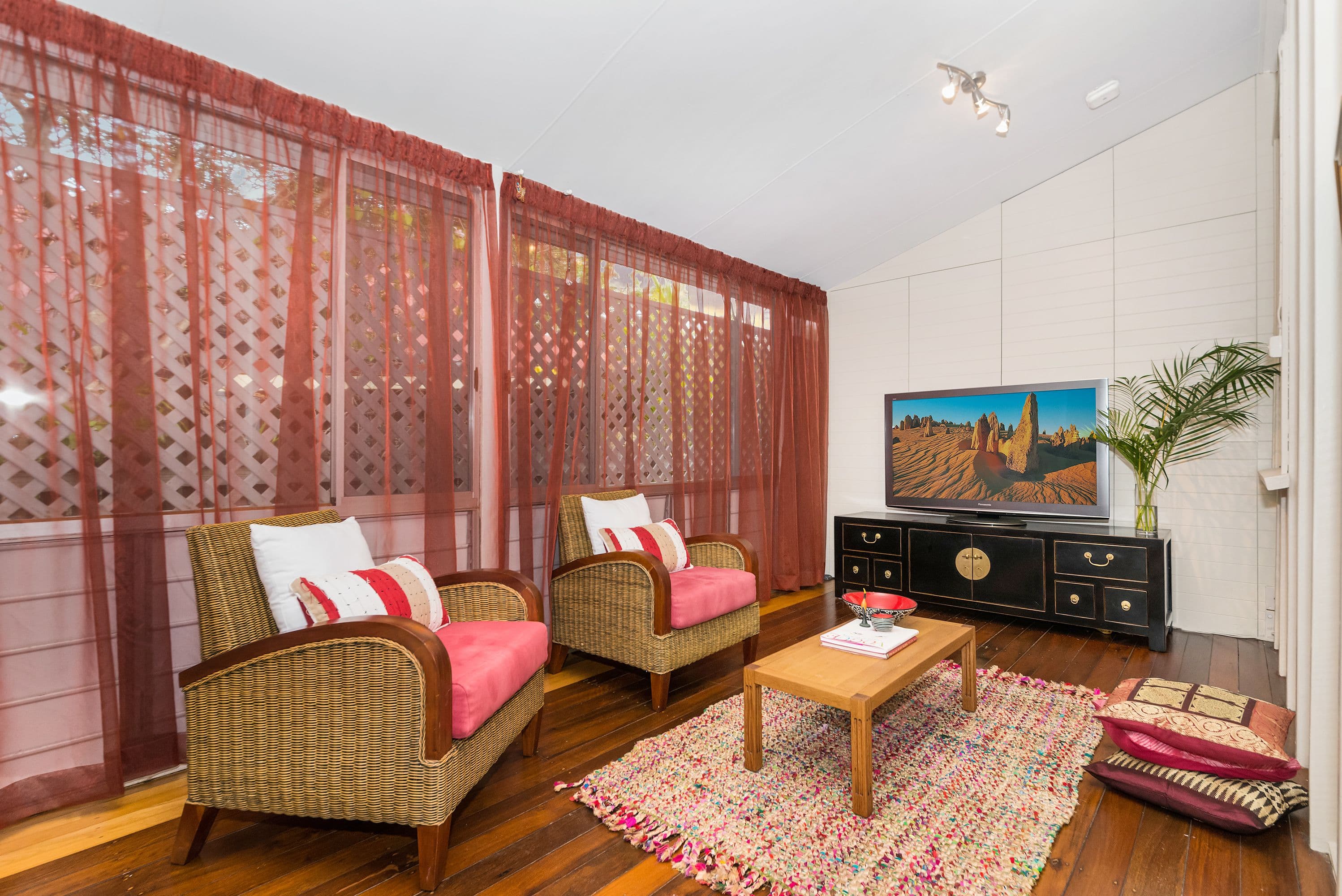 47 Ackers Street, Hermit Park QLD 4812, Hermit Park - Thumbnail 2