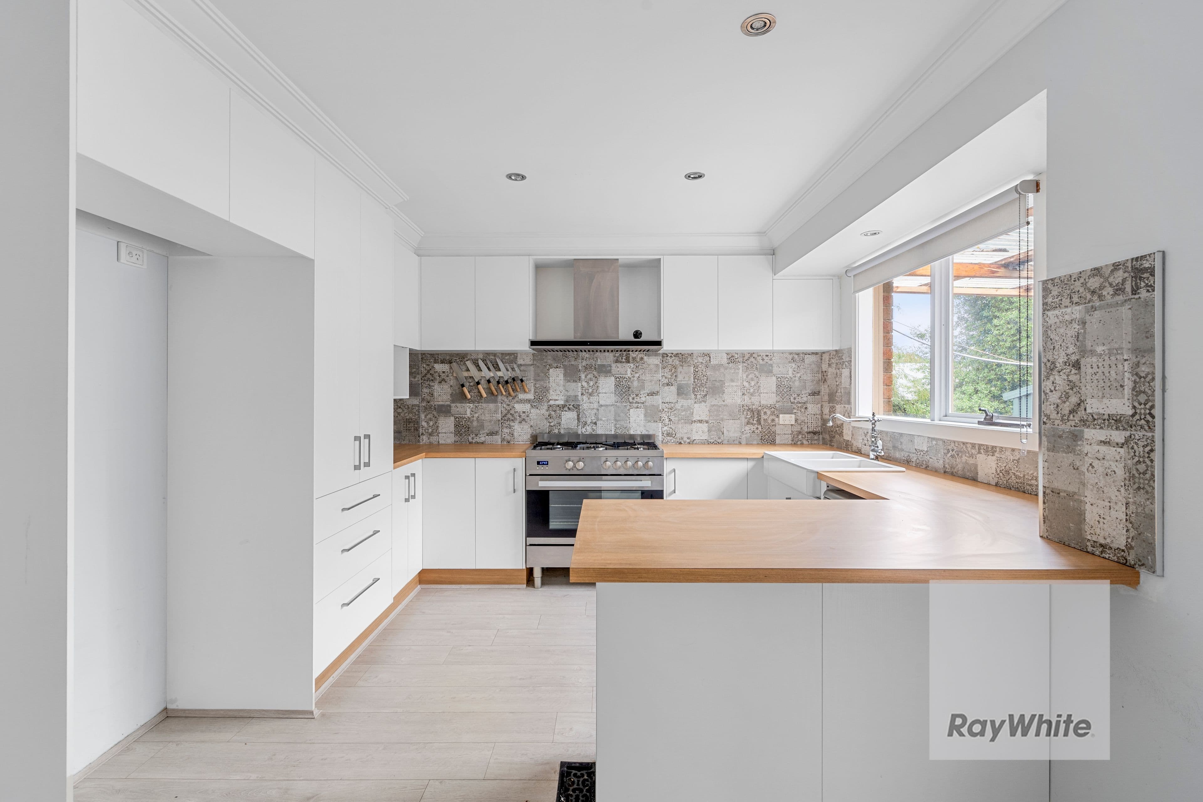 27 Bowman Drive, Mill Park VIC 3082, Mill Park - Image 1