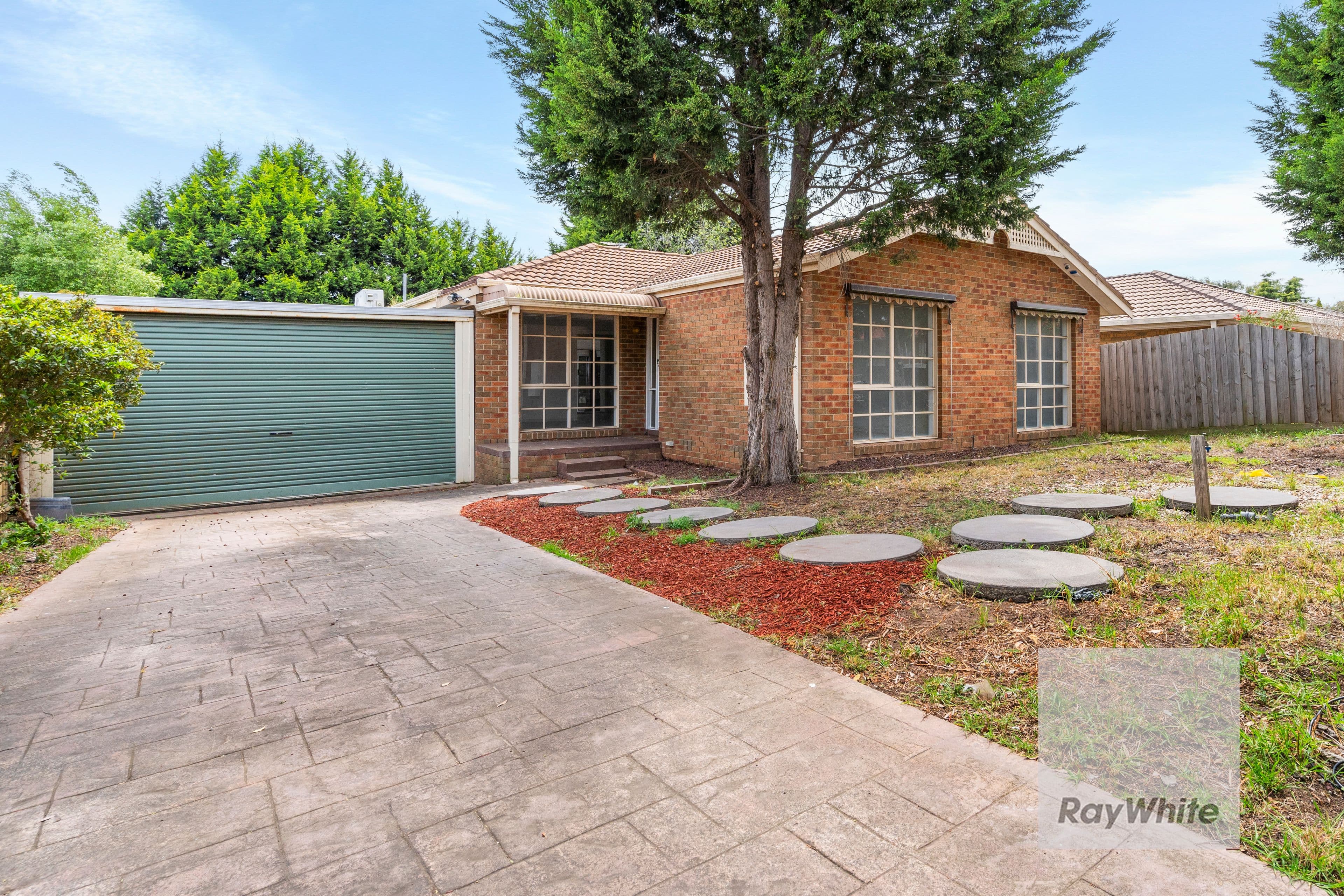 27 Bowman Drive, Mill Park VIC 3082, Mill Park - Thumbnail 2