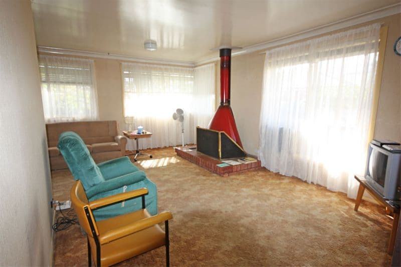 18 Lawson Street, CAMPBELLTOWN NSW 2560, Campbelltown - Thumbnail 3