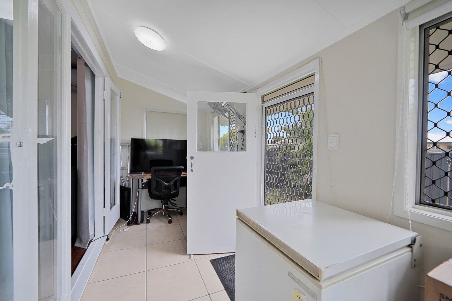 91 Elliott Heads Road, Kepnock QLD 4670, Kepnock - Thumbnail 4