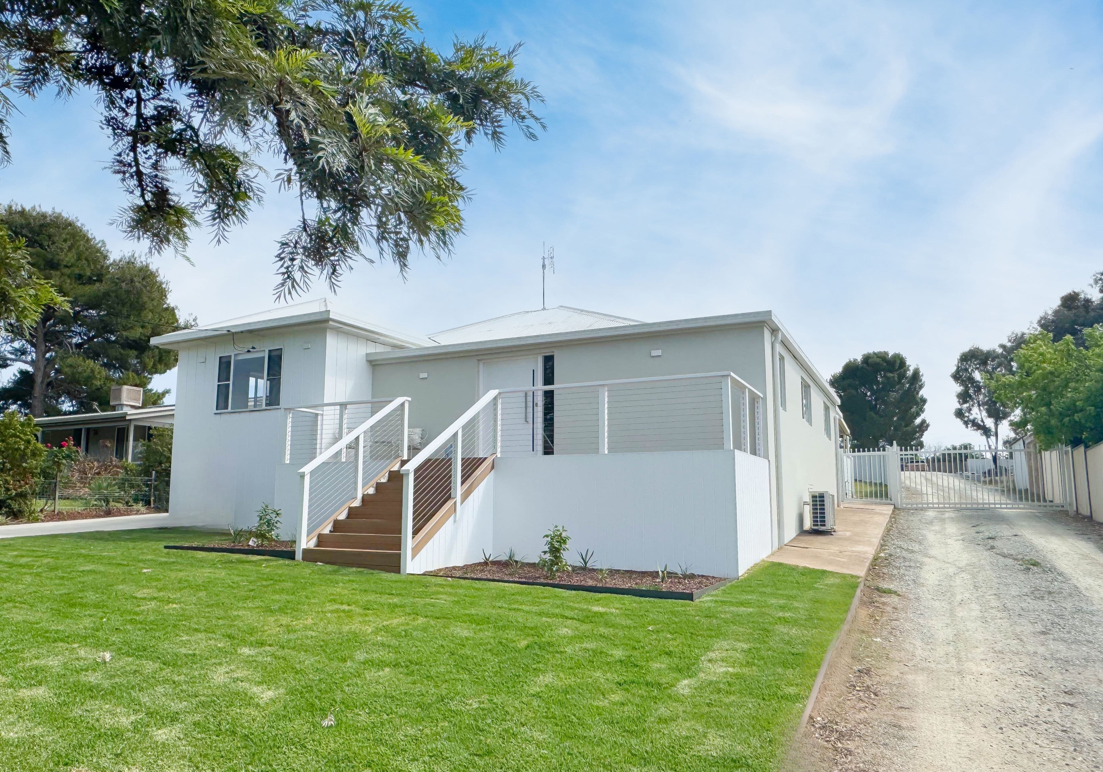 40 Thomas Street, Parkes NSW 2870, Parkes - Image 1