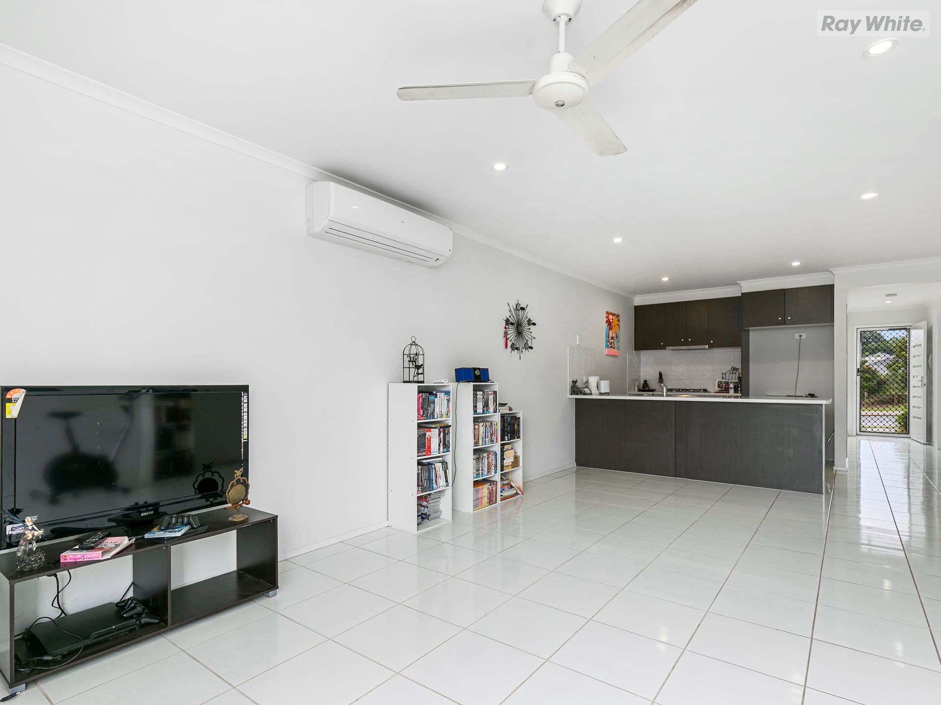 58 Glorious Promenade, Redbank Plains QLD 4301, Redbank Plains - Thumbnail 3