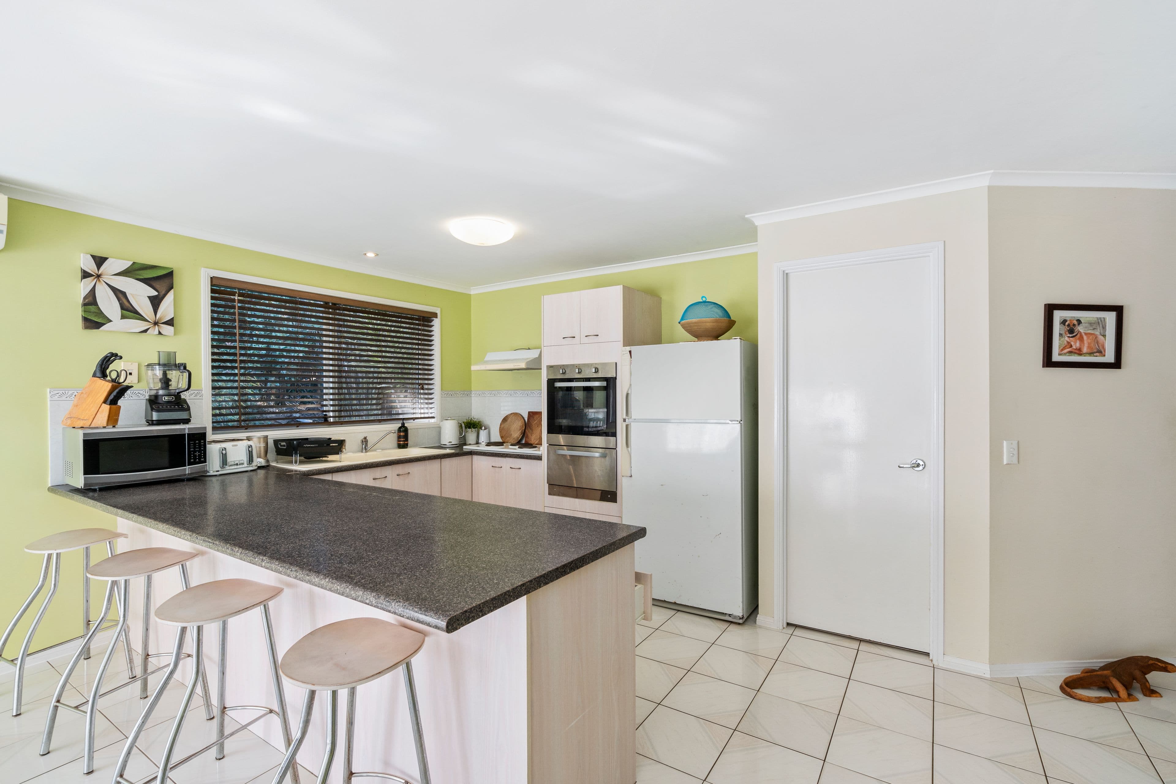 1 Langer Place, Arundel QLD 4214, Arundel - Thumbnail 5