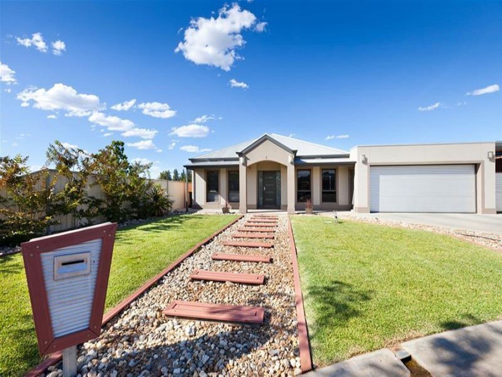 4 Kittyhawk Court, Mildura - Image 1