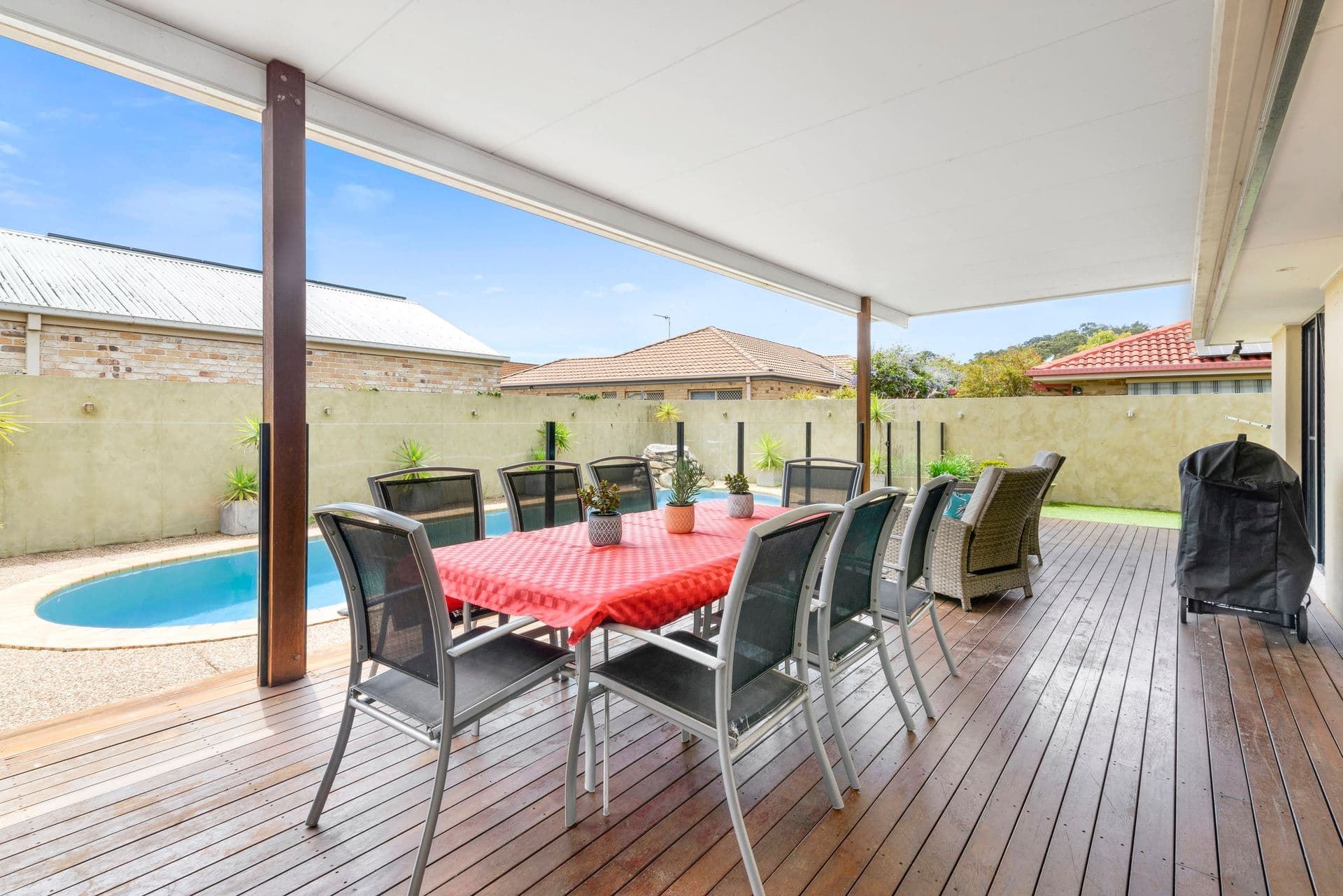 38 Casuarina Drive, Elanora QLD 4221, Elanora - Thumbnail 3
