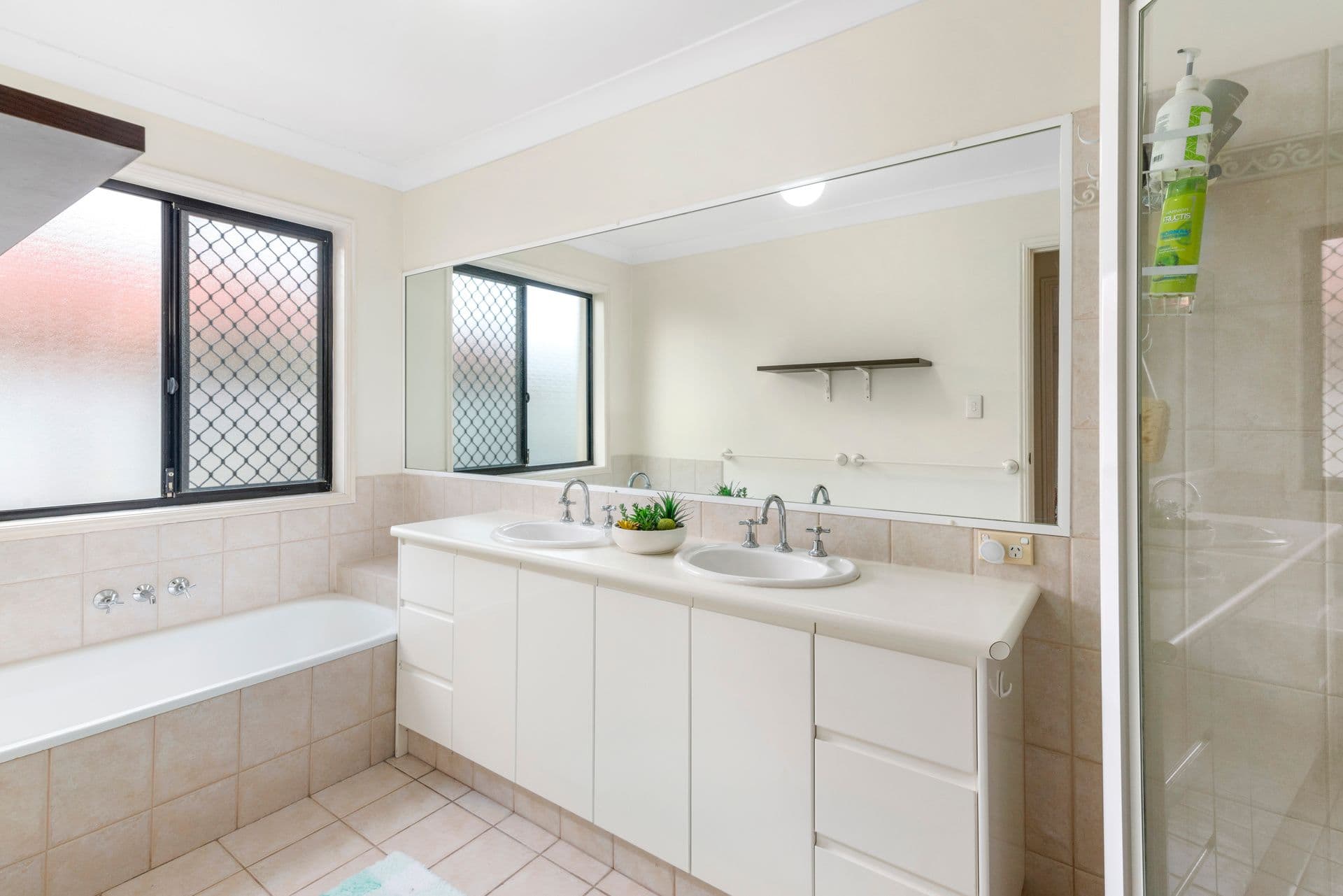 38 Casuarina Drive, Elanora QLD 4221, Elanora - Thumbnail 8
