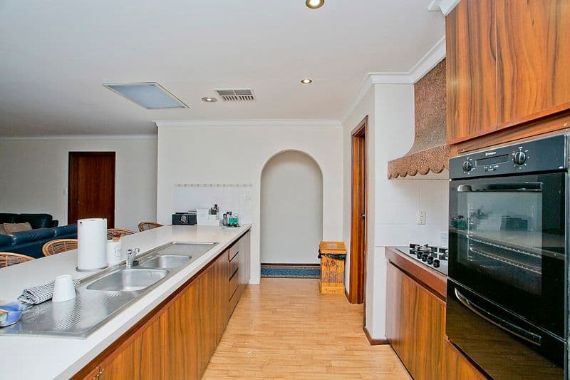 13B Rosea Close, MAIDA VALE WA 6057, Maida Vale - Thumbnail 5